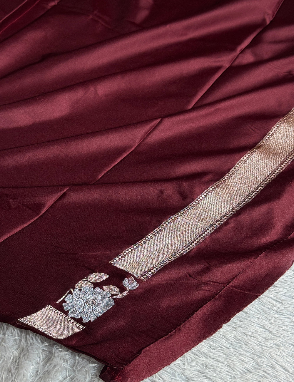 Maroon colour premium Banarasi tilfi Mashru katan silk saree MK217
