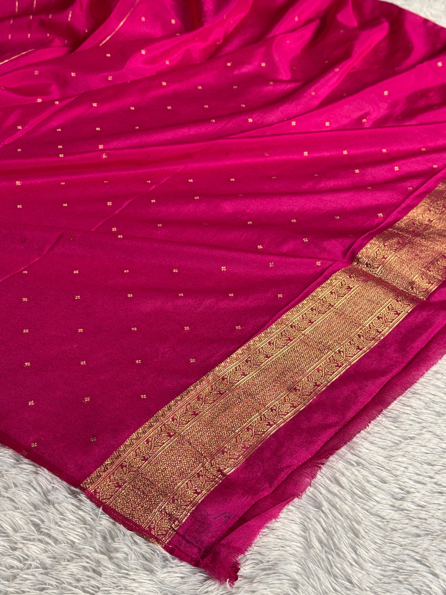 Rani pink colour premium Banarasi georgette silk saree CR117