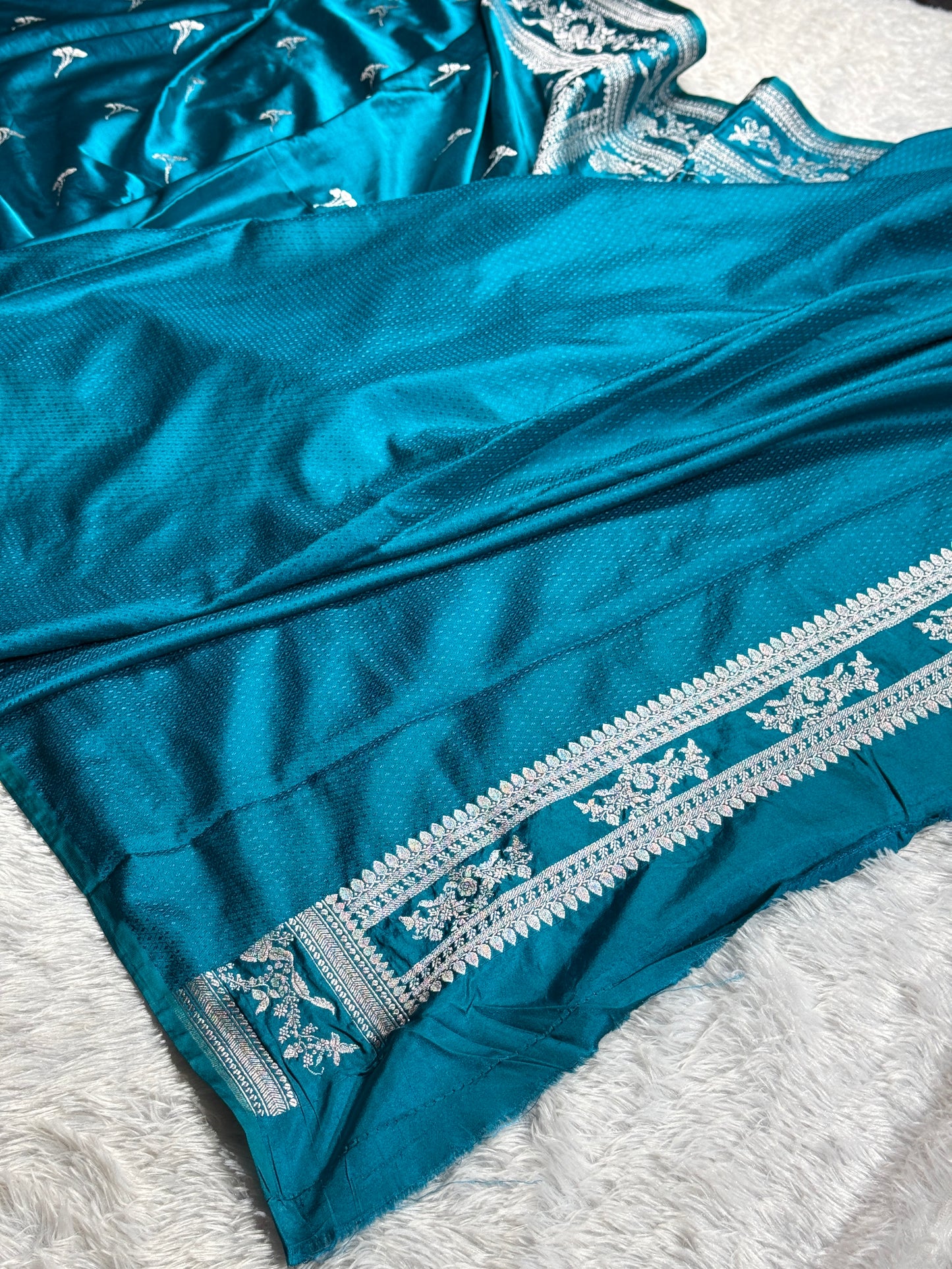 Peacock blue premium Banarasi Mashru katan silk saree MK225