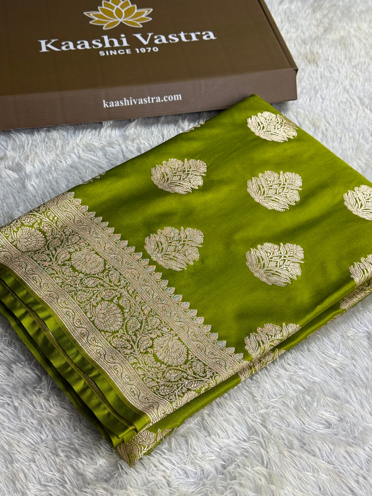 Mehandi green premium Banarasi Mashru Katan silk saree MK262