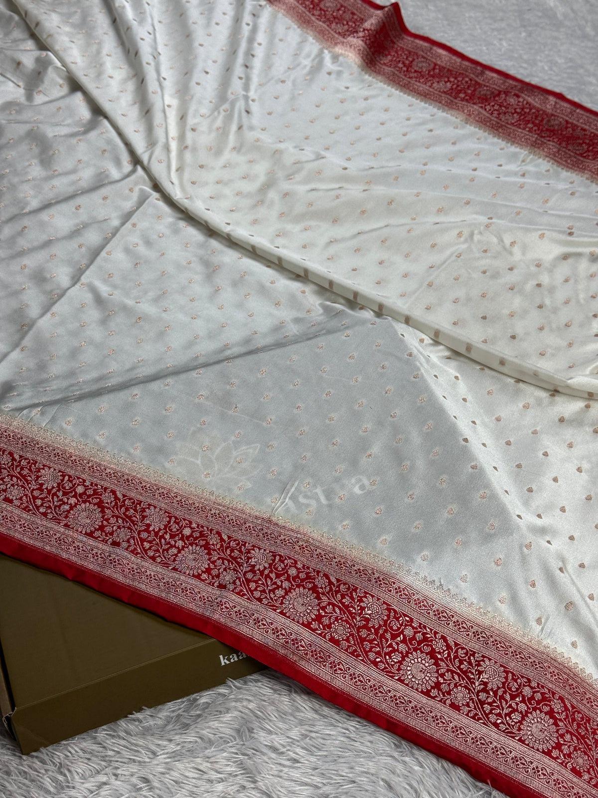 Red with off white colour premium banarasi mashru katan silk saree MK270