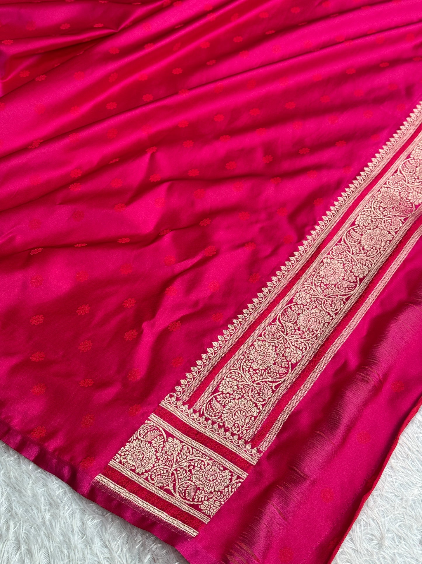 Hot pink colour premium Banarasi Mashru katan silk saree MK324
