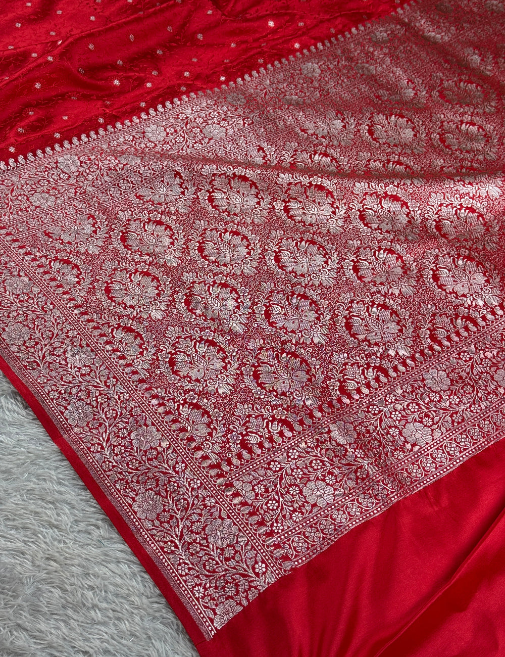 Chilli red premium Banarasi tanchui Mashru katan silk saree MK261