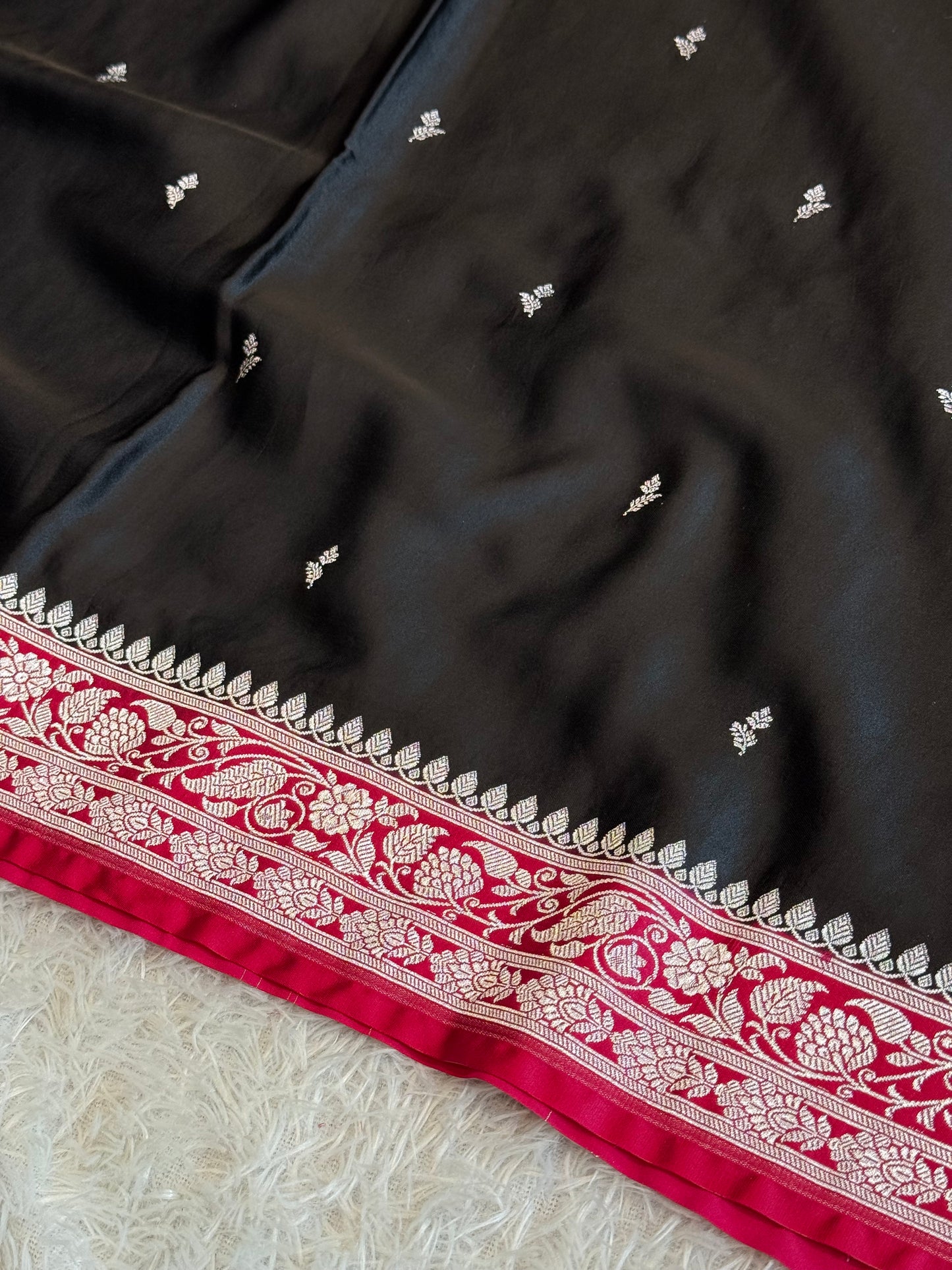 Black and cherry red premium Banarasi Mashru katan silk saree MK281