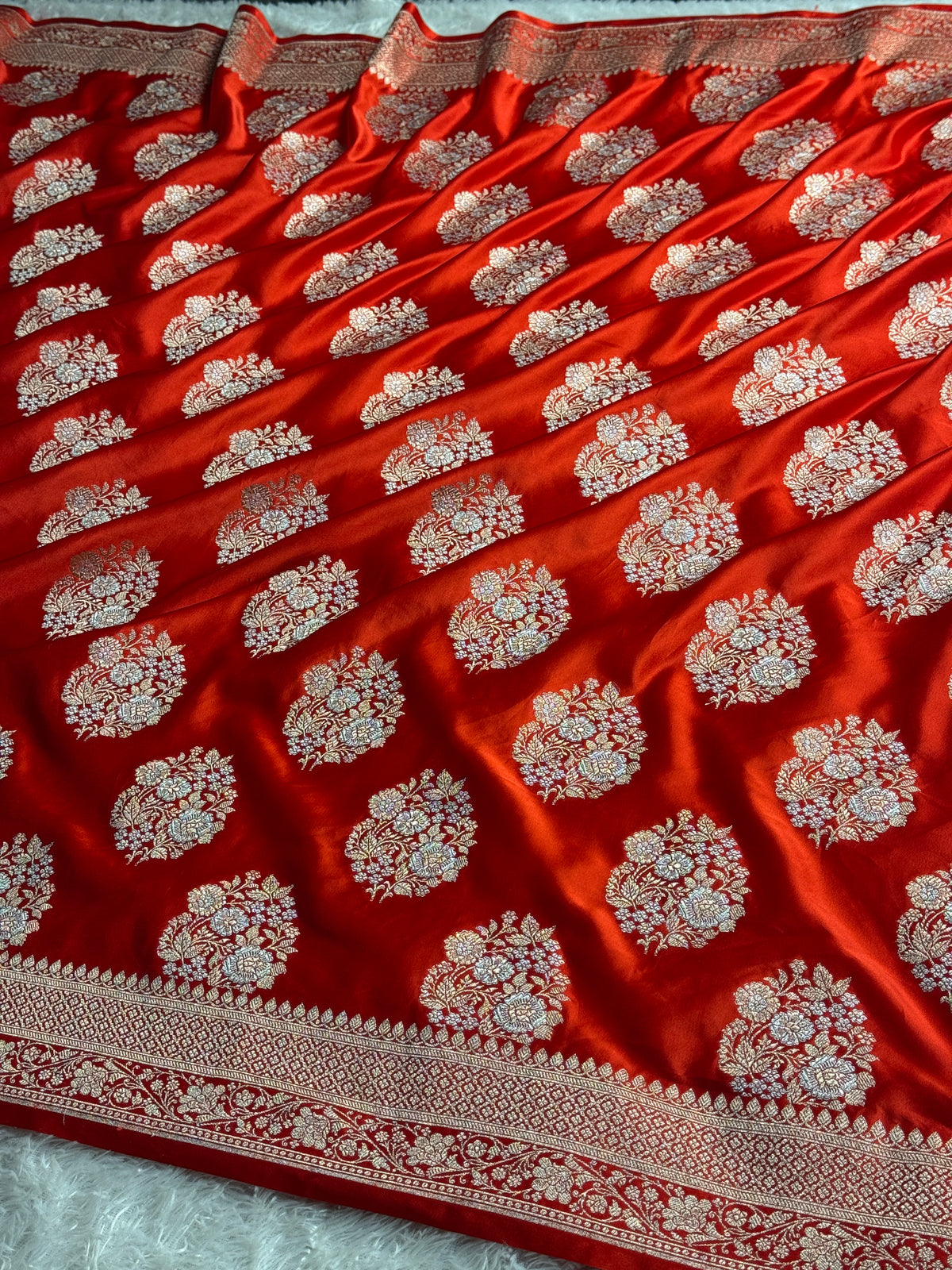 Red colour premium Banarasi Mashru katan silk saree MK310
