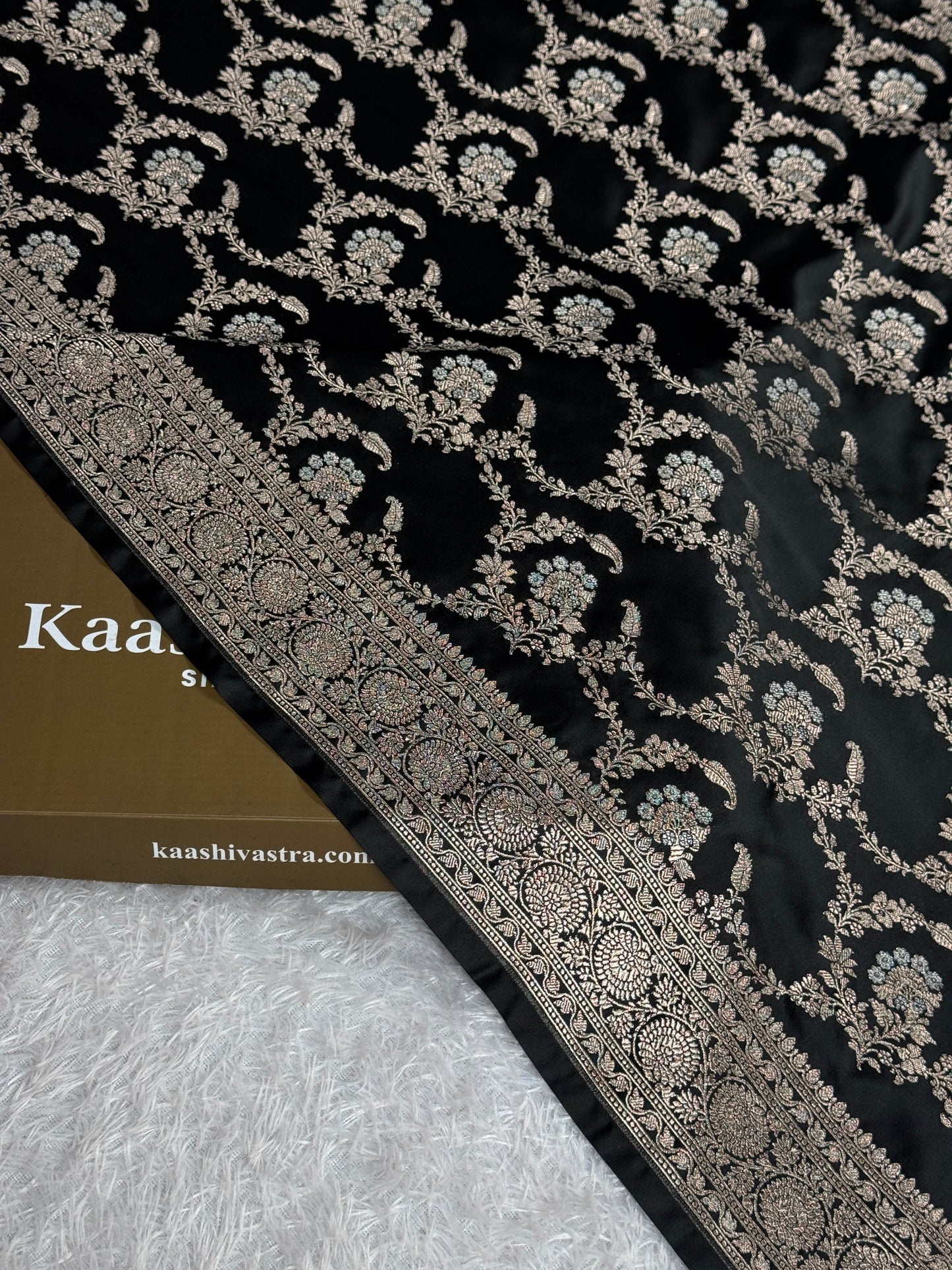 Black colour premium Banarasi Mashru katan silk saree MK318