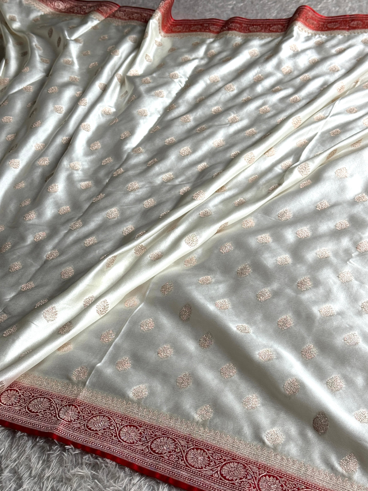 Off white with red premium Banarasi Mashru katan silk saree MK290