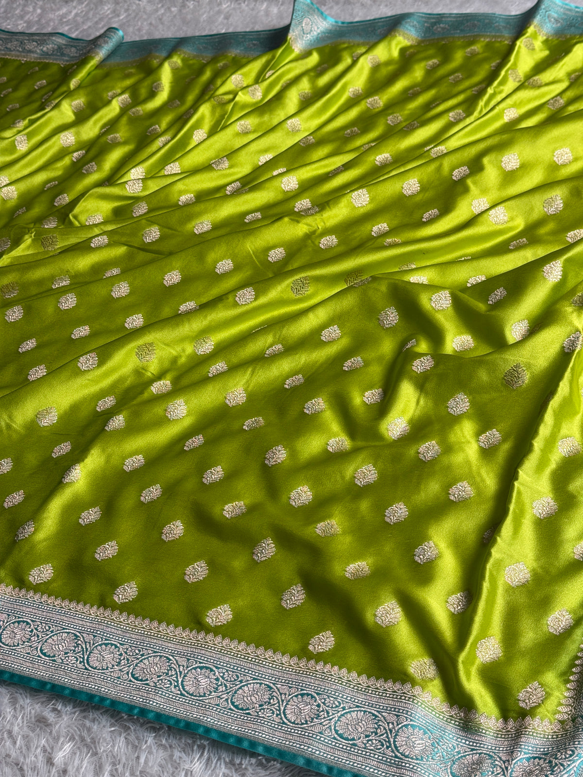 Parrot green with sea blue premium Banarasi Mashru katan silk saree MK290