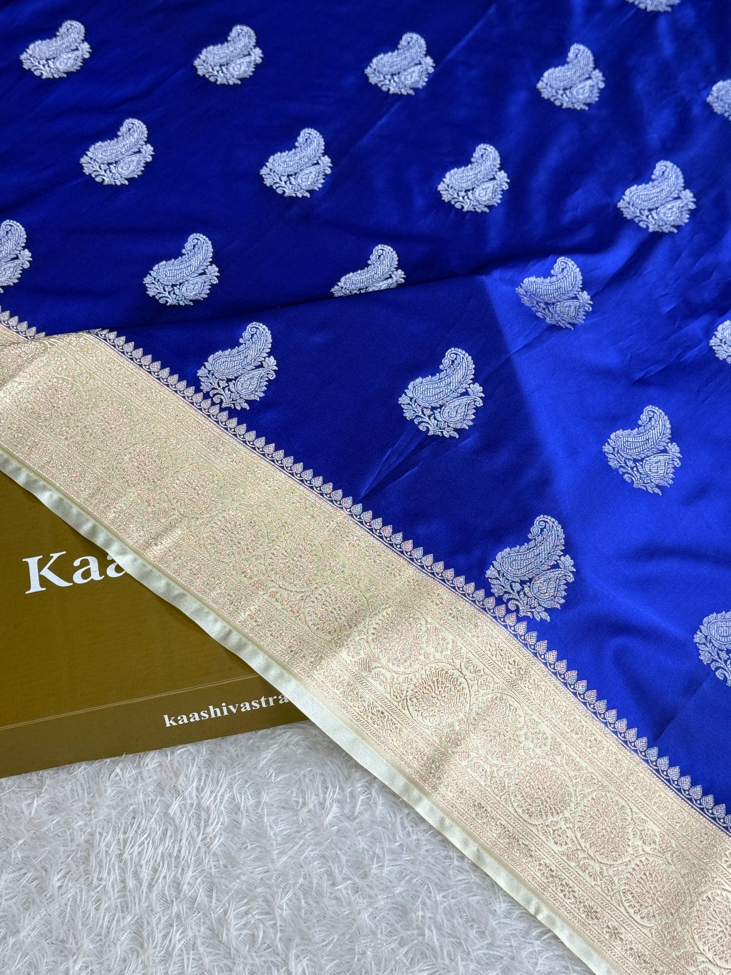 Royal blue with off white colour premium Banarasi Mashru katan silk saree MK320