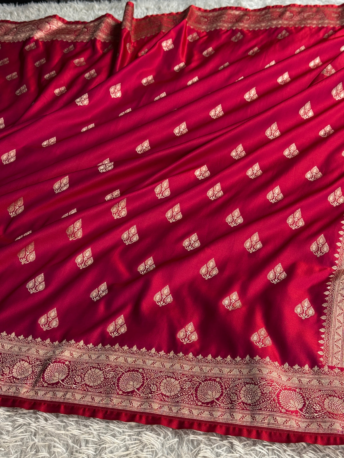 Hot pink colour premium Banarasi Mashru katan silk saree MK341