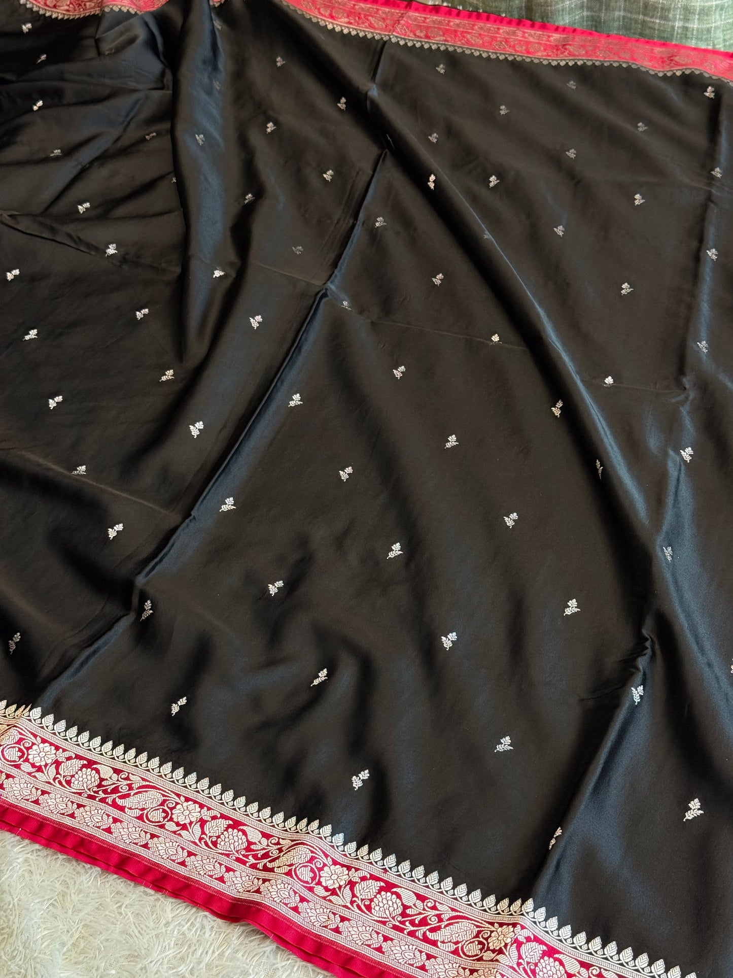 Black and cherry red premium Banarasi Mashru katan silk saree MK281