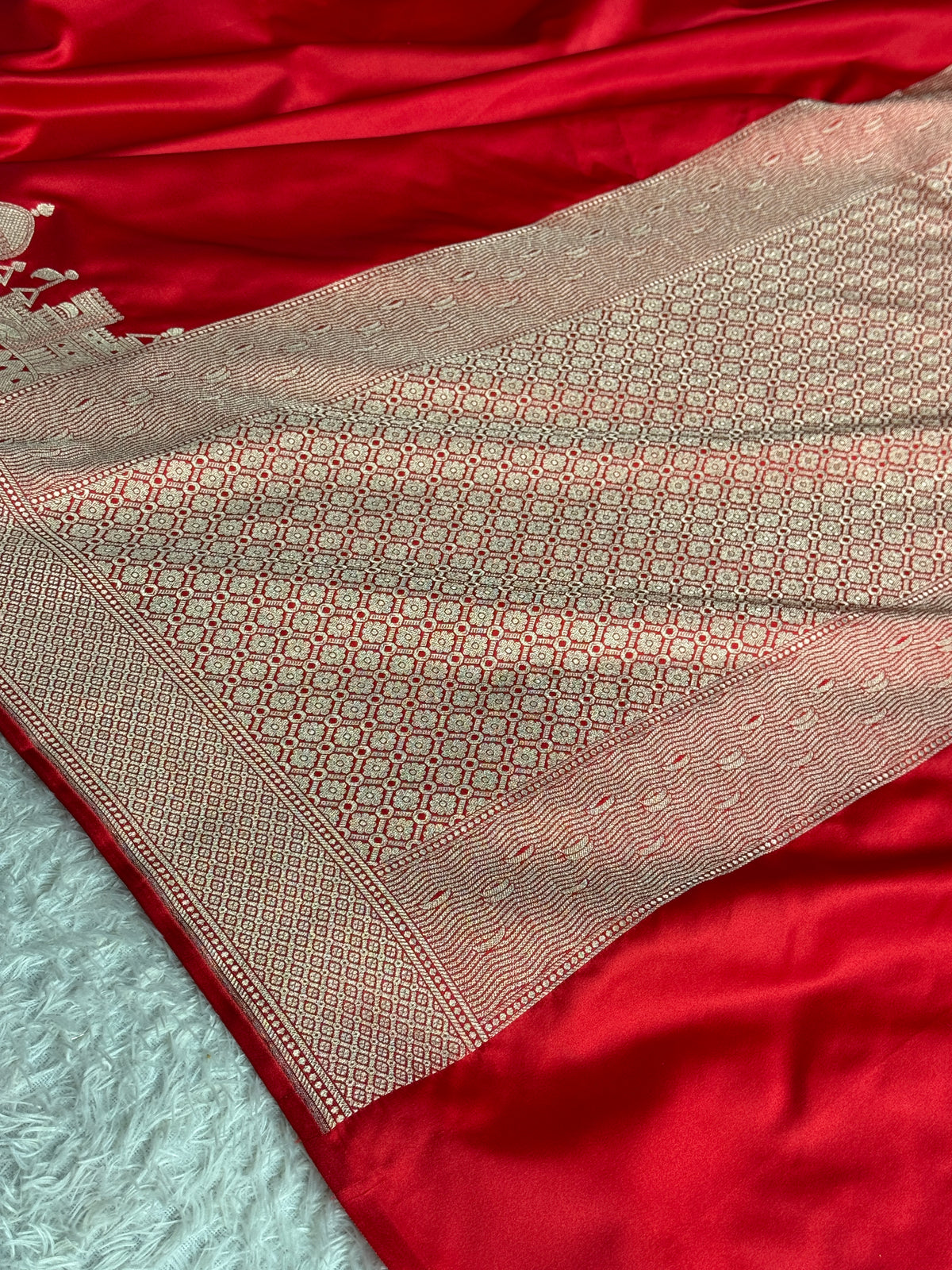 Red colour premium Banarasi Mashru katan silk saree MK342