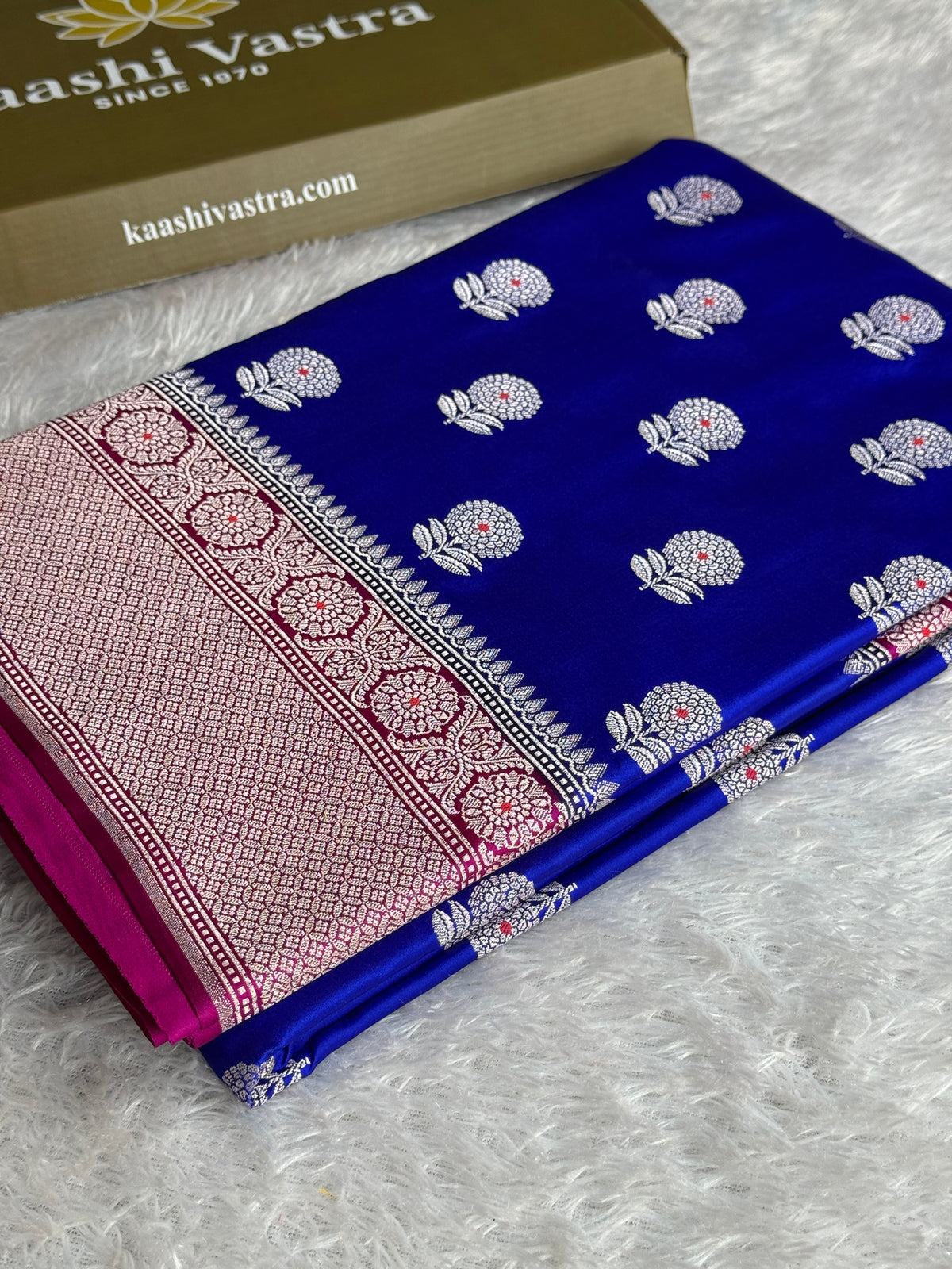 Royal blue with rani pink premium Banarasi Mashru katan silk saree MK282