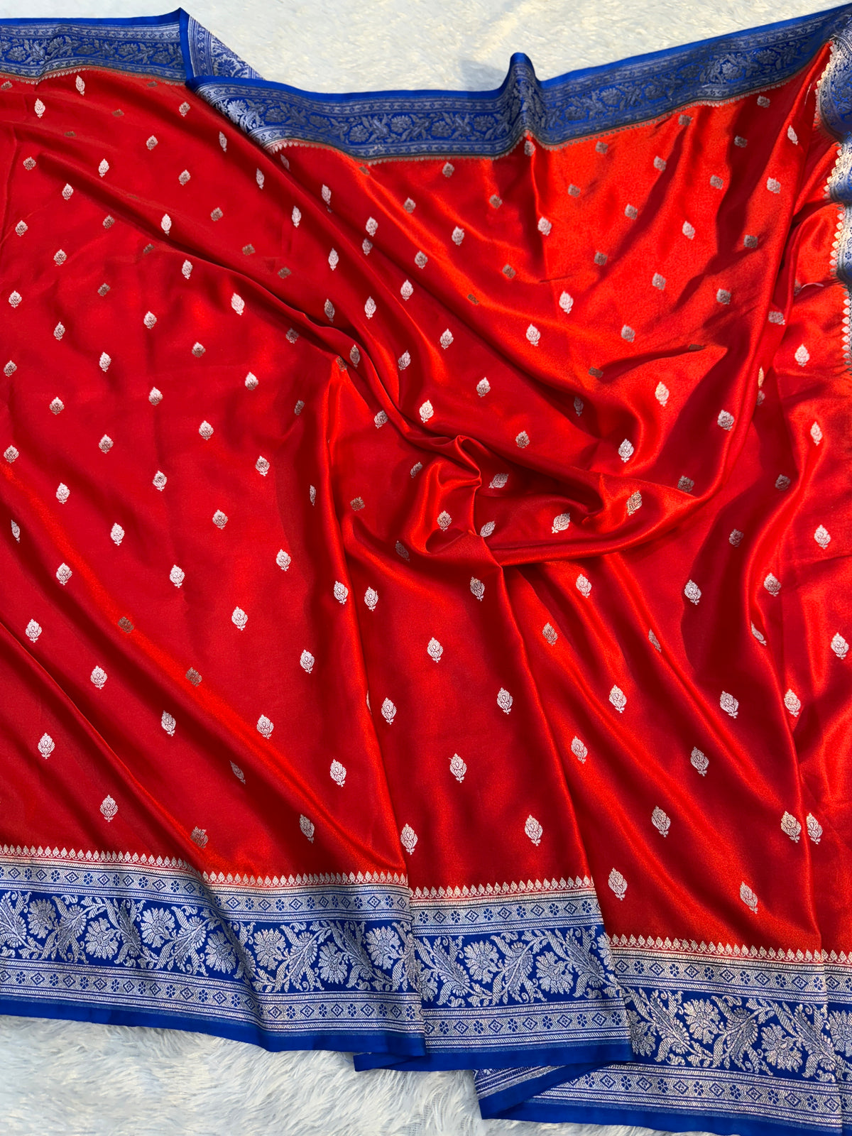 Red premium Banarasi Mashru katan silk saree MK182