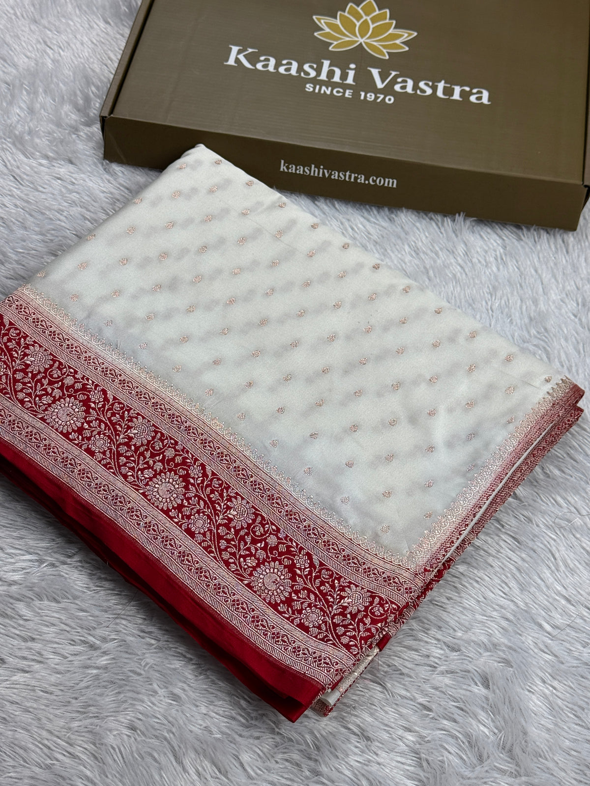 Red with off white colour premium banarasi mashru katan silk saree MK270