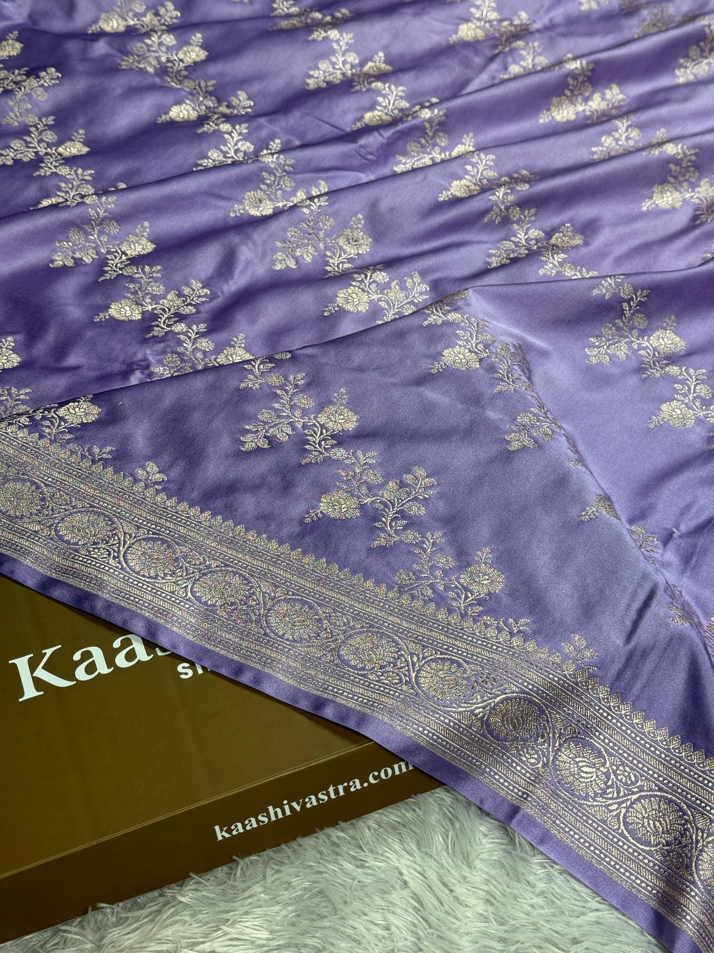 Lavender color premium Banarasi Mashru katan silk saree MK241