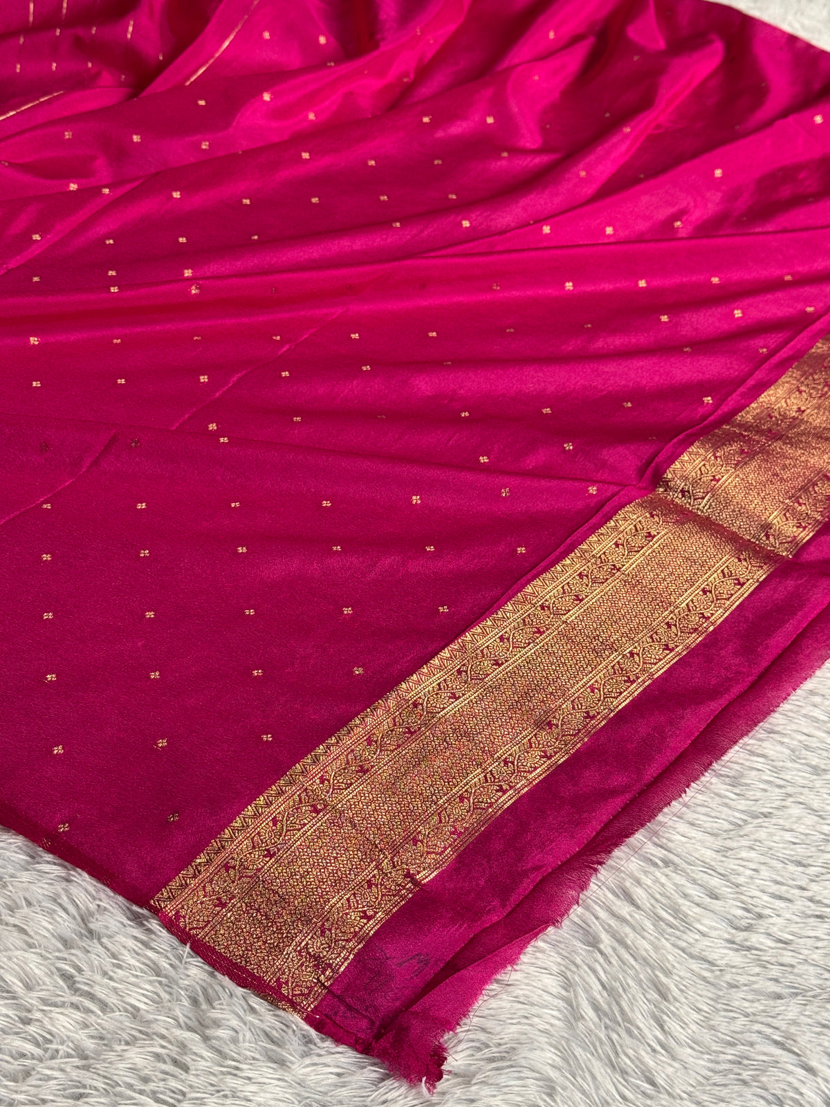 Rani pink colour premium Banarasi georgette silk saree CR117