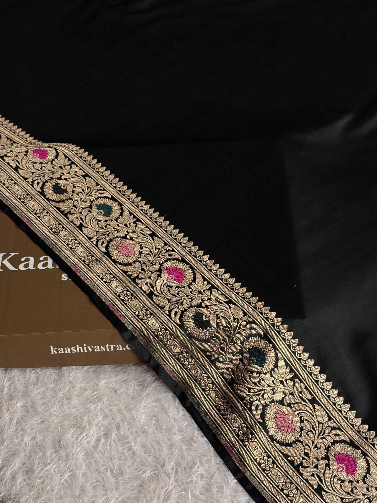 Black colour premium Banarasi Mashru katan silk saree MK321