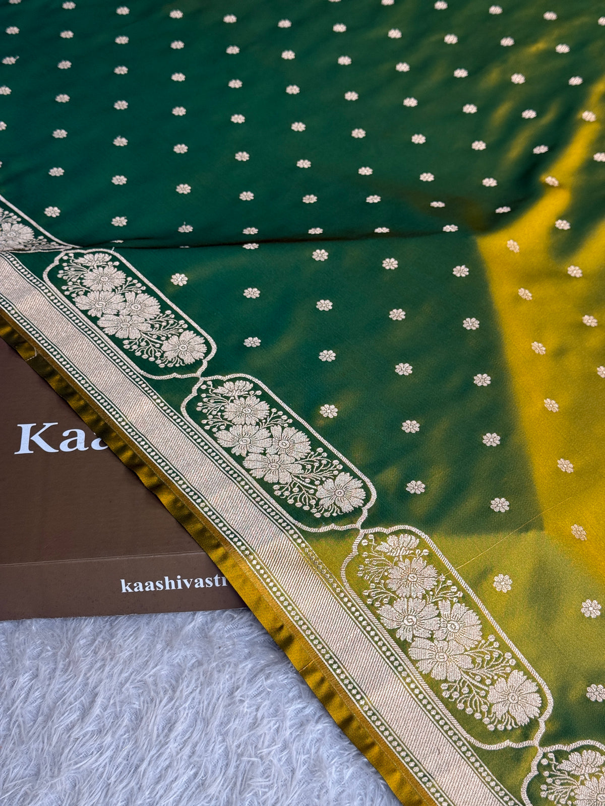 Dual shade green colour premium Banarasi Mashru katan silk saree MK333