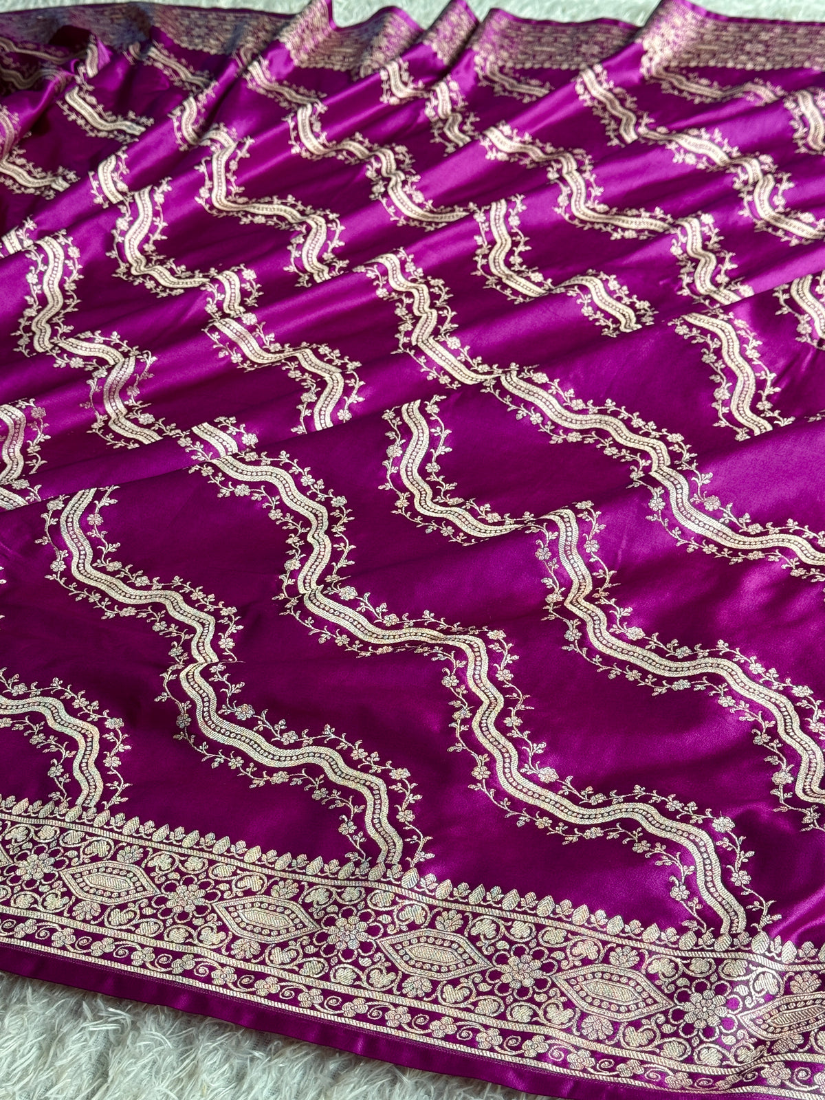 Majanta colour premium Banarasi Mashru katan silk saree MK350