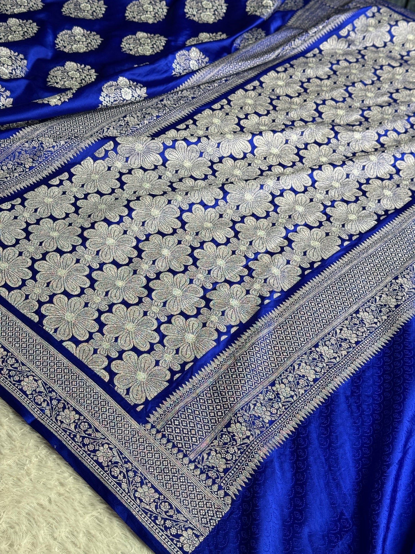 Royal blue colour premium Banarasi Mashru katan silk saree MK310
