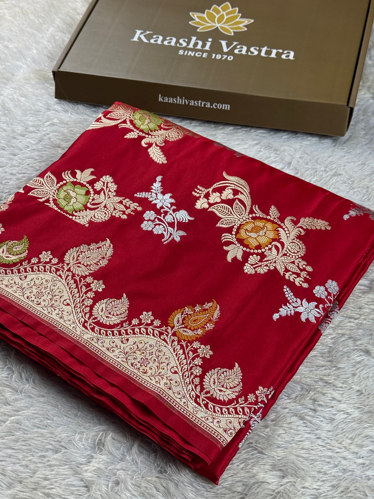 Red color premium Banarasi tilfi Mashru katan silk saree MK266