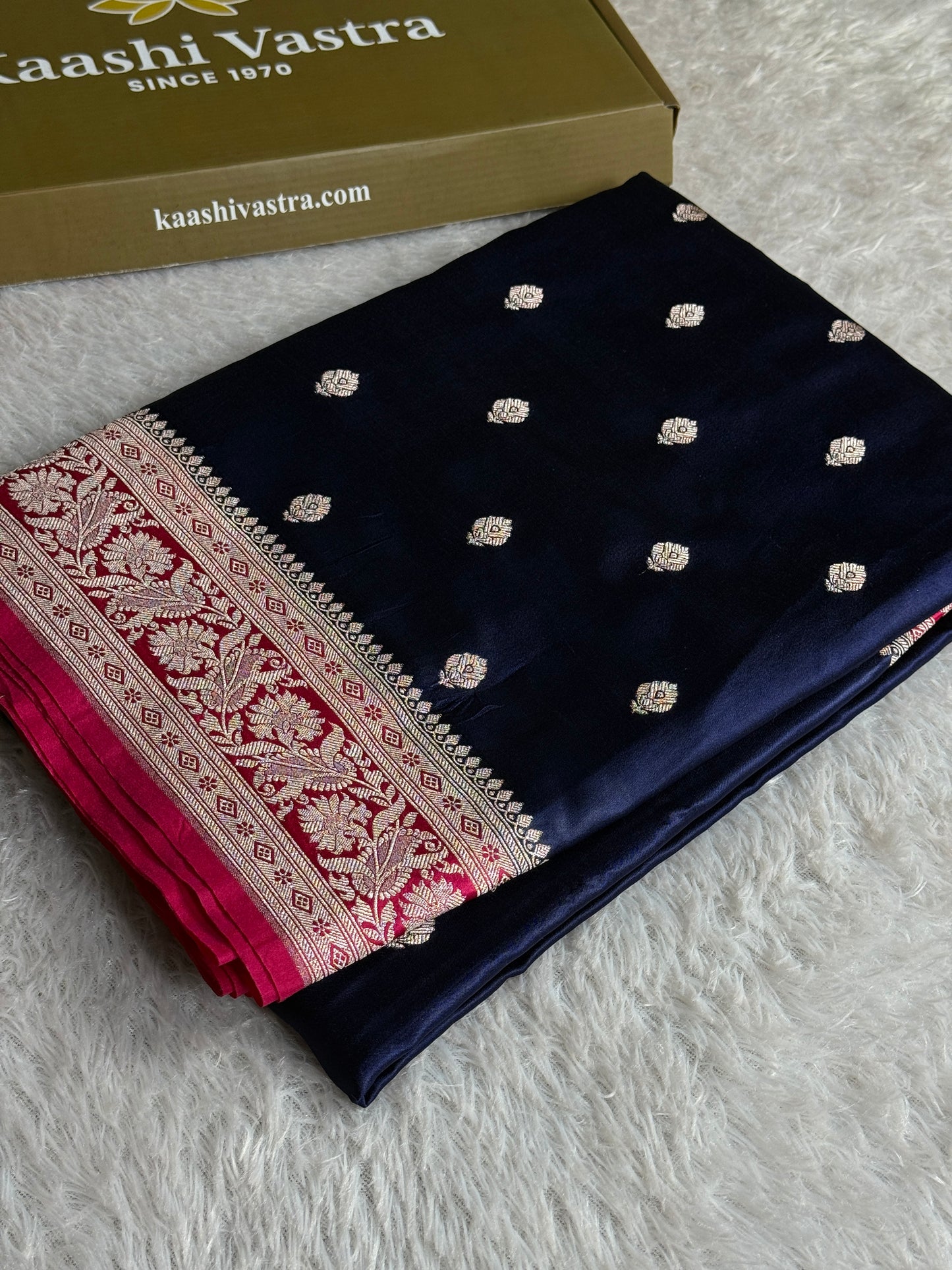 Navy with rani pink premium Banarasi Mashru katan silk saree MK182