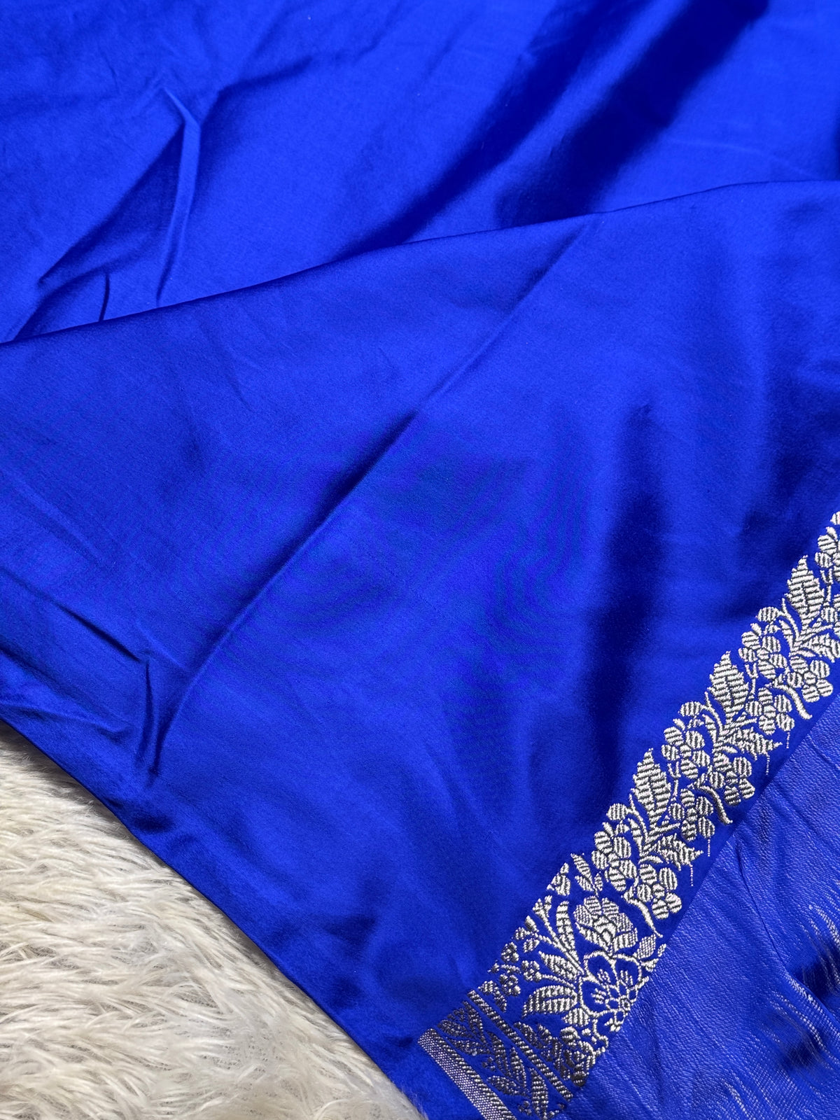 Royal blue color premium Banarasi Mashru katan silk saree MK247