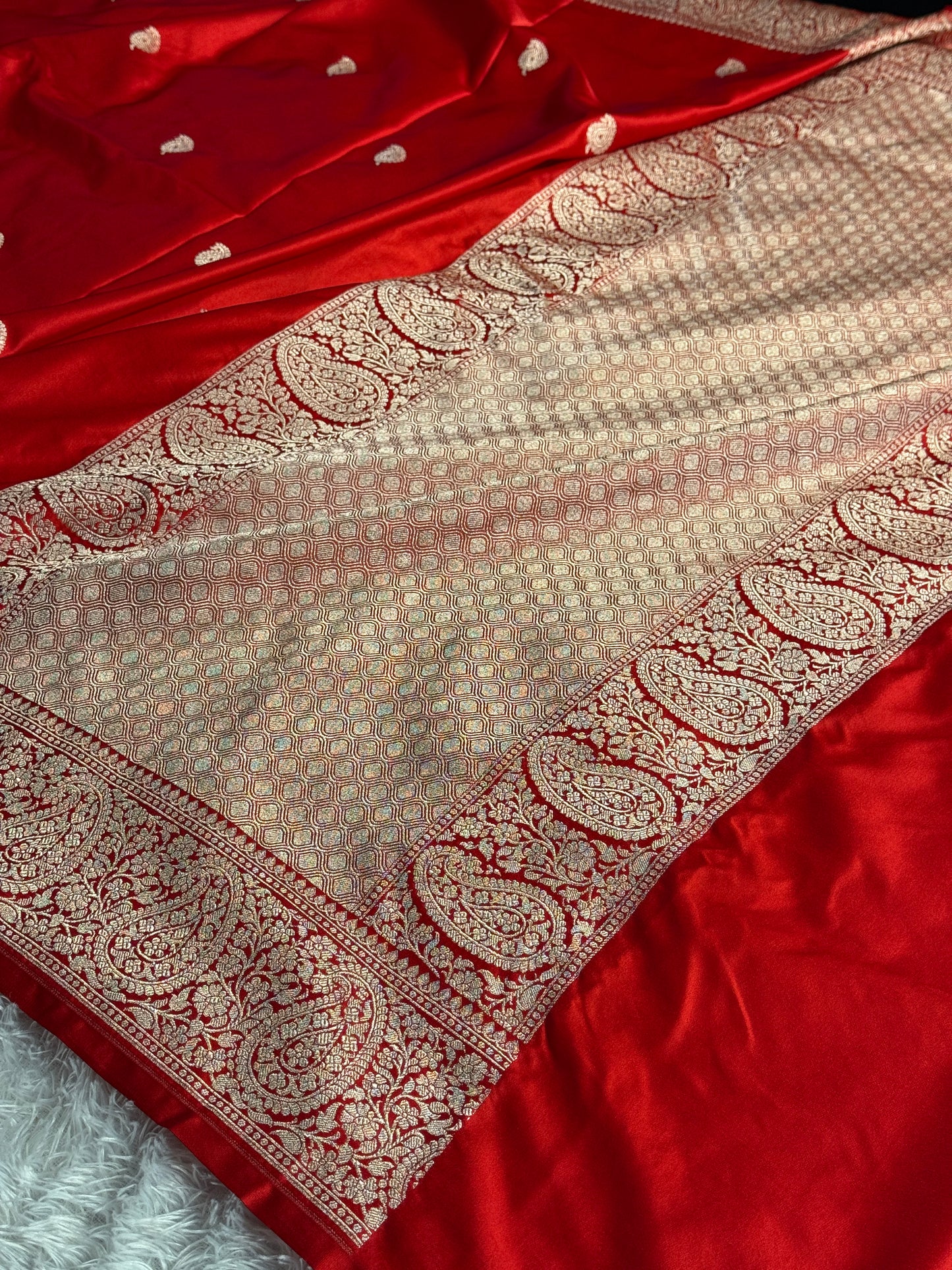 Red colour premium Banarasi Mashru katan silk saree MK309