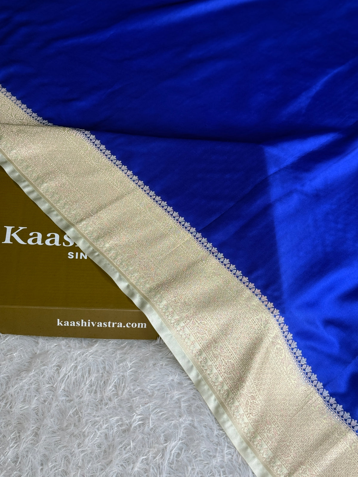 Royal blue with off white colour premium Banarasi Mashru katan silk saree MK317