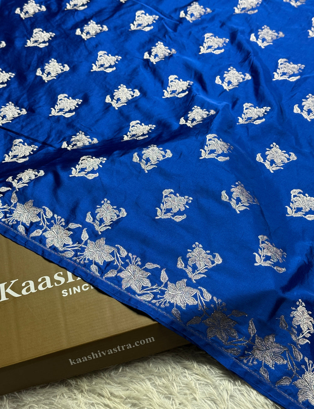 Royal blue colour premium Banarasi Mashru katan silk saree