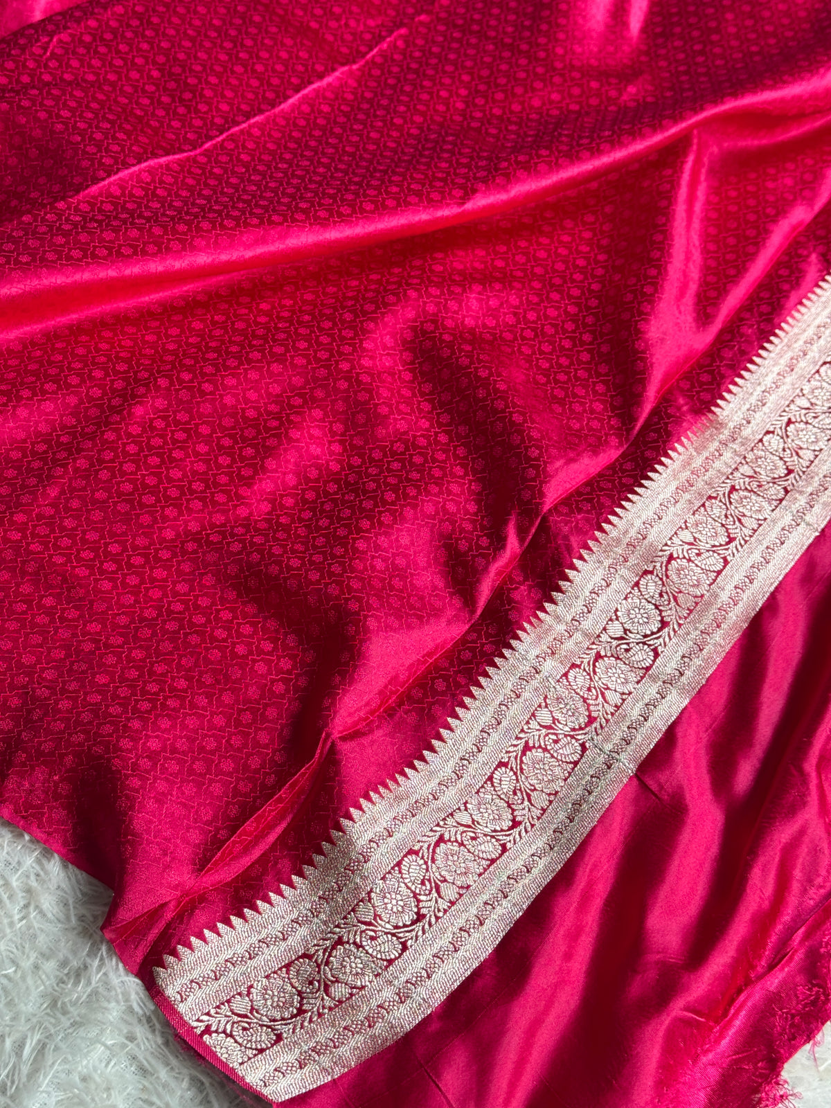Navy with rani pink colour premium Banarasi Mashru katan silk saree MK285