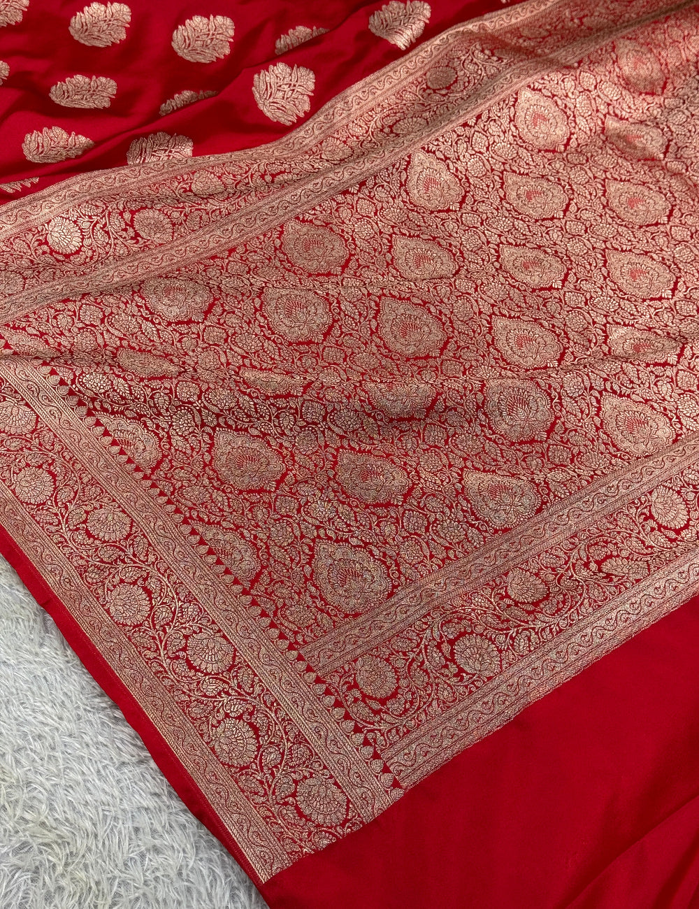 Red color premium Banarasi Mashru katan silk saree MK262