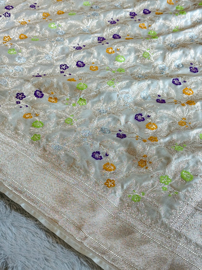 Off white premium Banarasi Mashru katan silk saree MK184