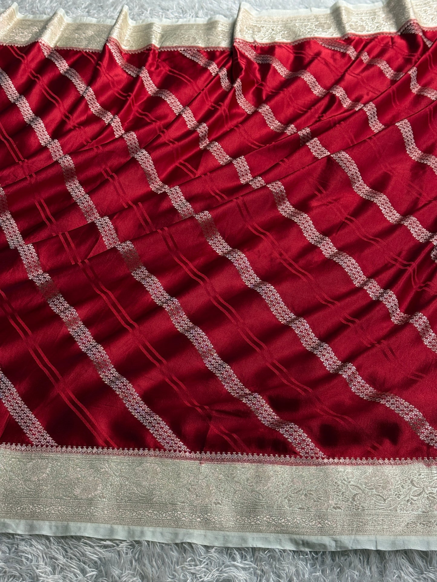 Maroon with off white colour premium Banarasi Mashru katan silk saree MK342