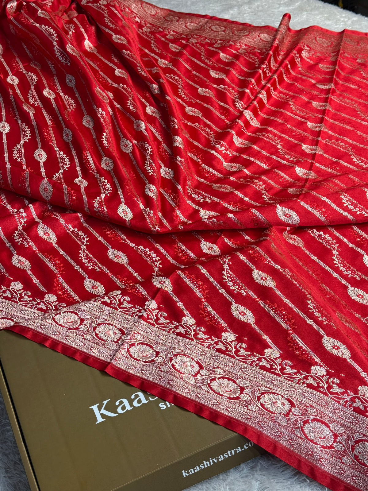 Red color premium Banarasi Mashru katan silk saree MK238