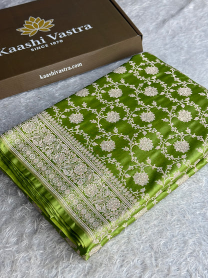 Pista green colour premium Banarasi Mashru katan silk saree MK328