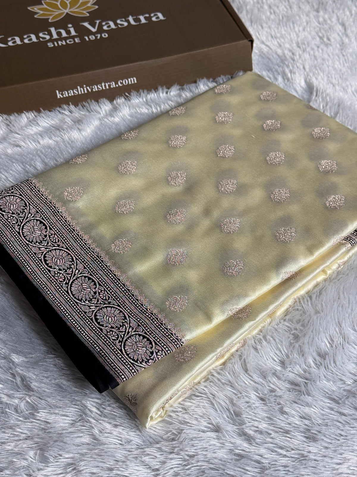 Black and cream colour premium Banarasi Mashru katan silk saree MK290