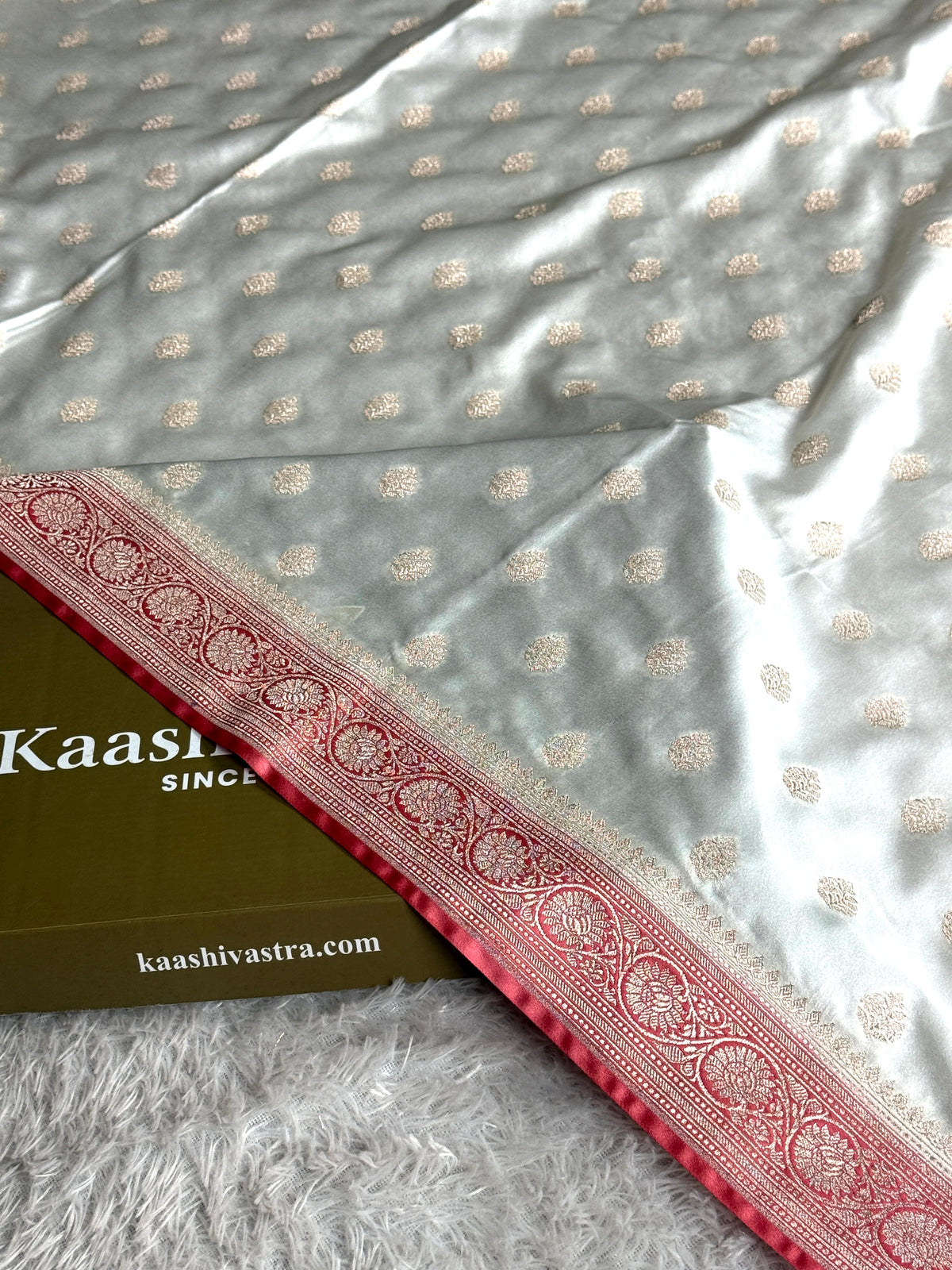 Off white with peach colour premium Banarasi Mashru katan silk saree MK290