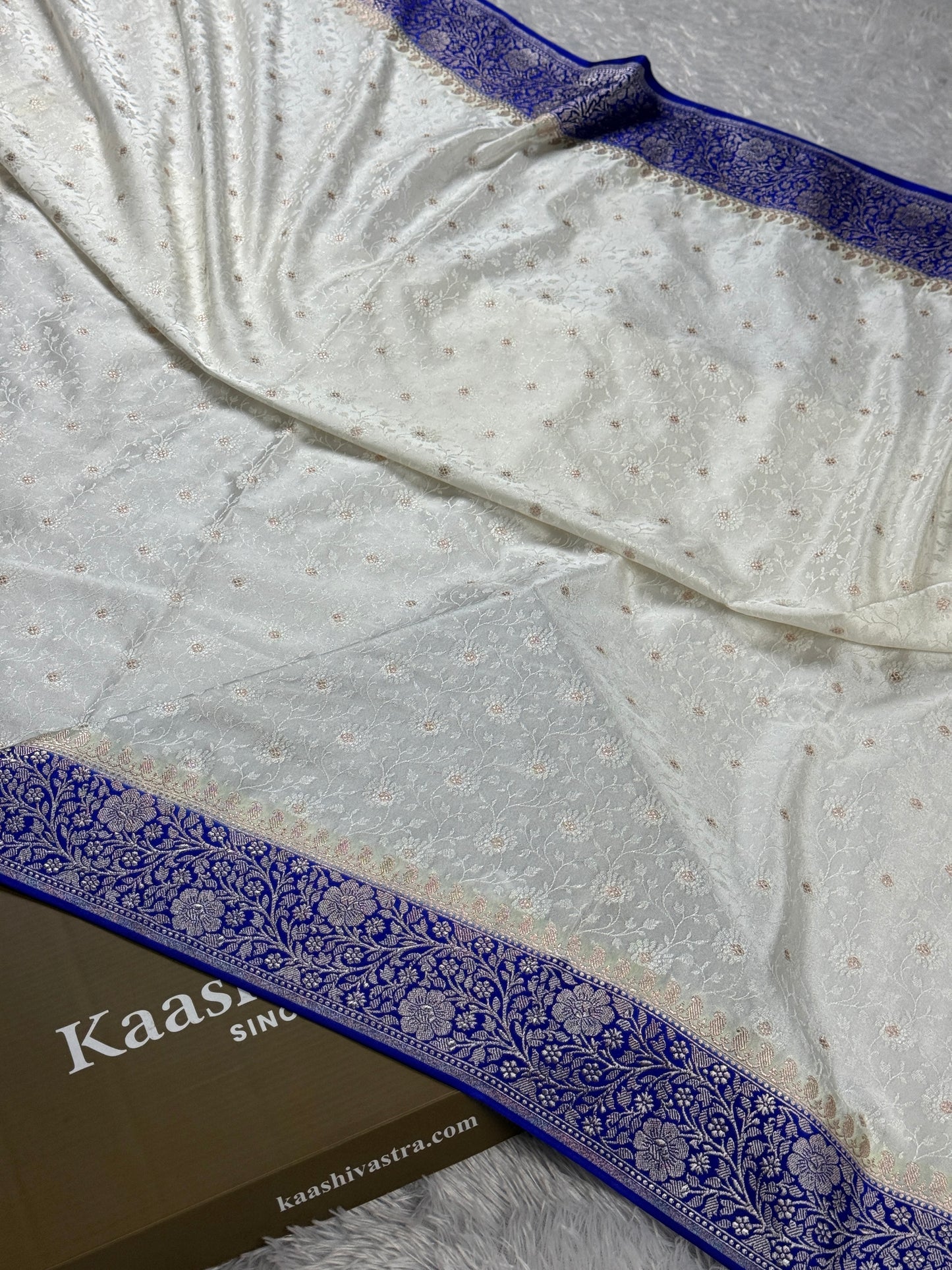 Royal blue with off white premium Banarasi tanchui mashru katan silk saree MK248