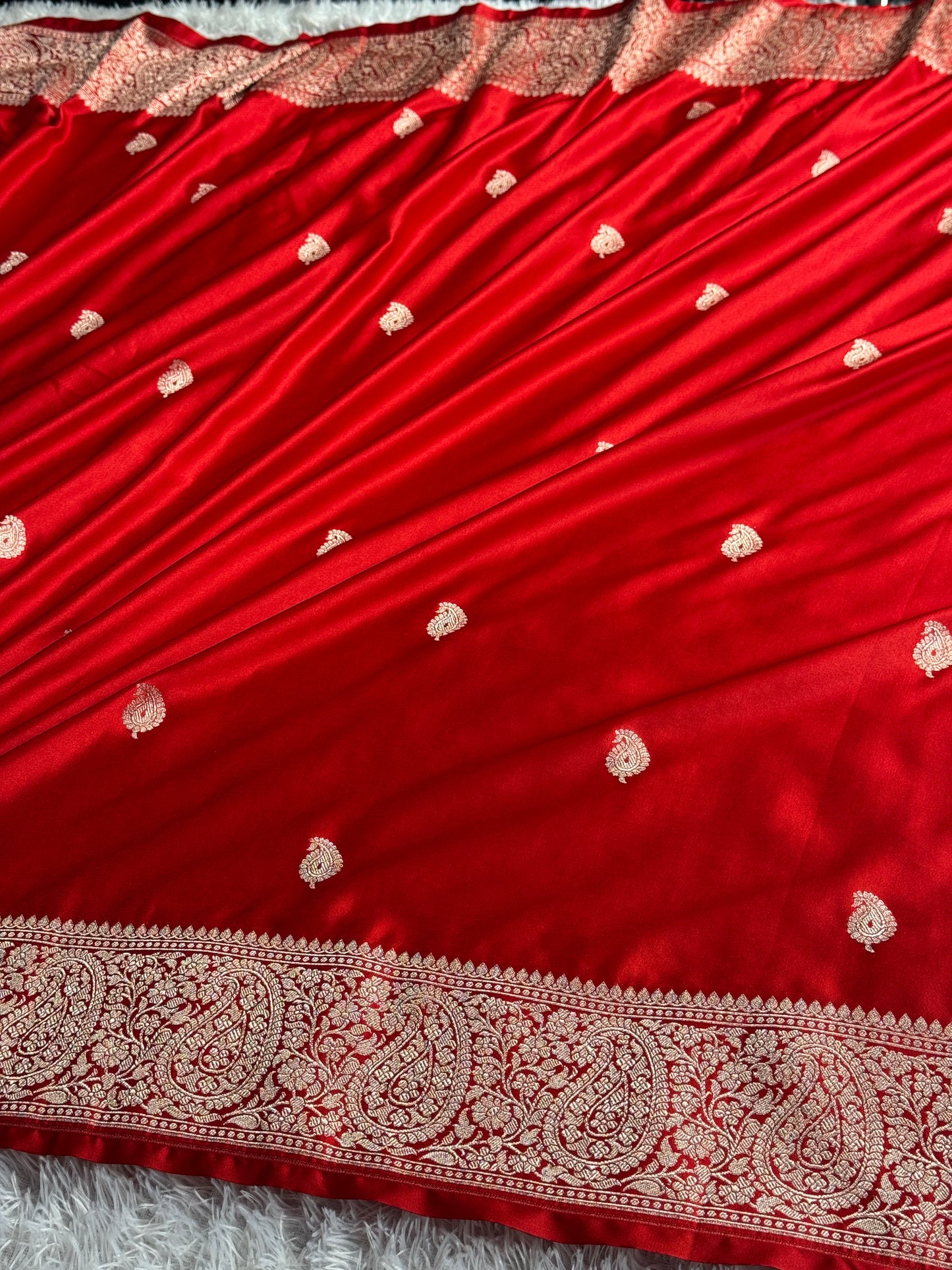 Red colour premium Banarasi Mashru katan silk saree MK309