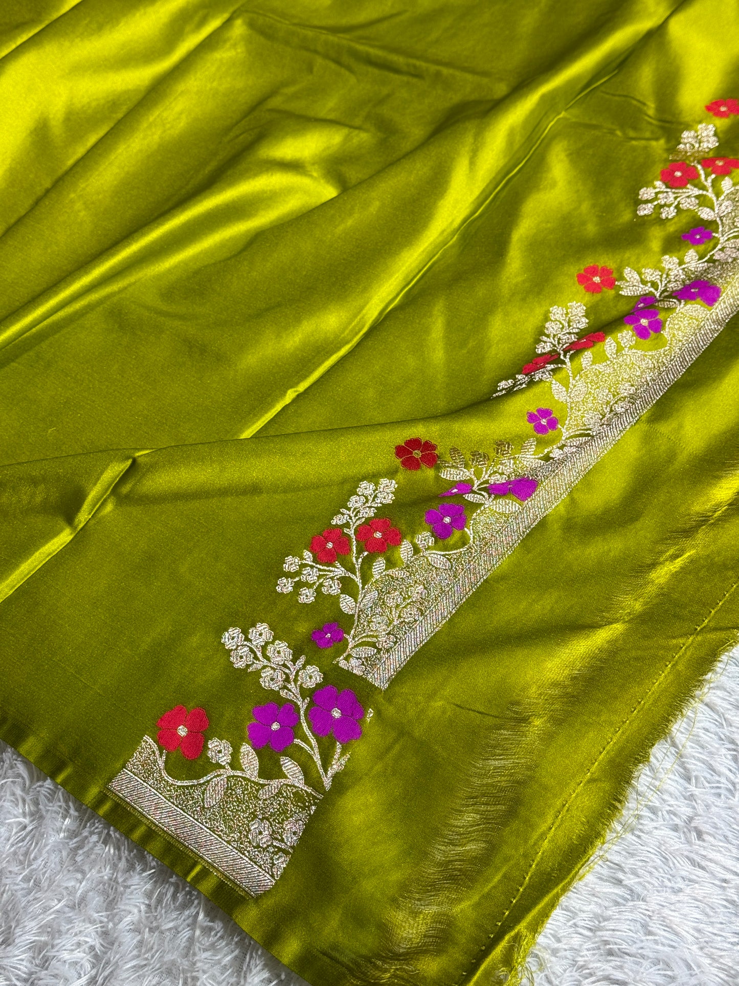 Mehndi green premium Banarasi Mashru katan silk saree MK280