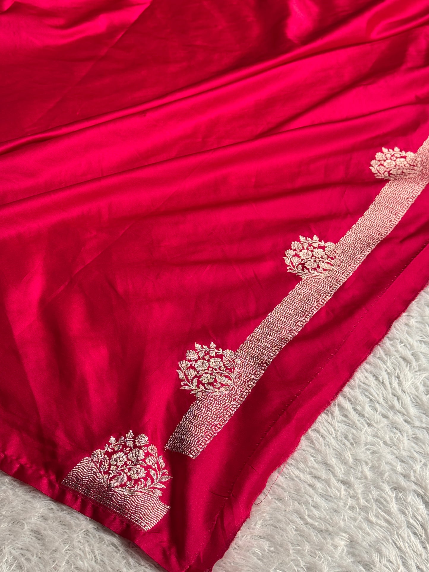 Hot pink colour premium Banarasi Mashru katan silk saree MK316