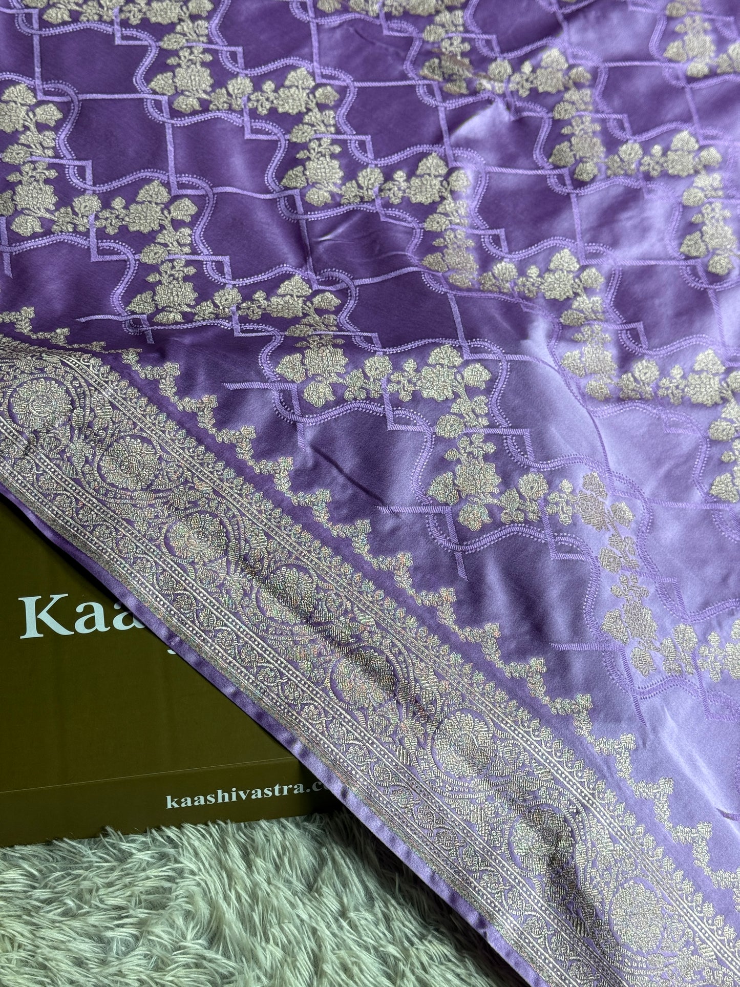 Lavender colour premium Banarasi Mashru katan silk saree MK255