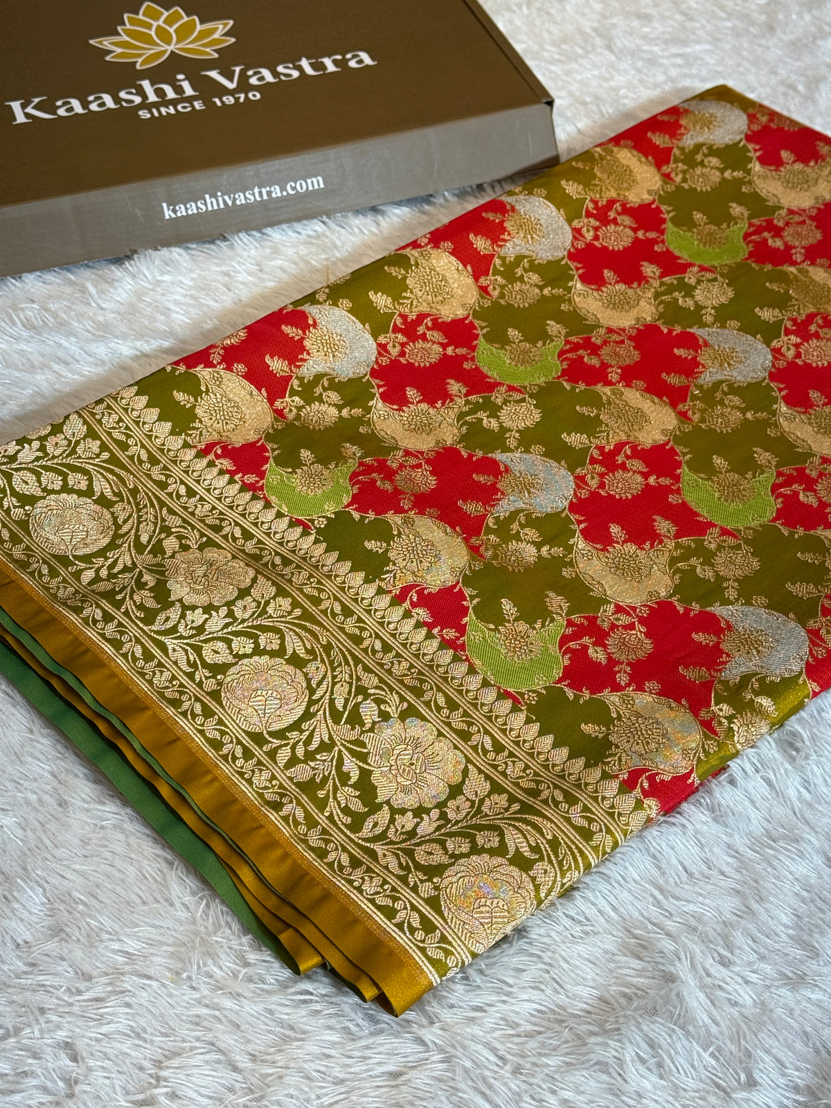 Green rangkat premium Banarasi Mashru katan silk saree MK256