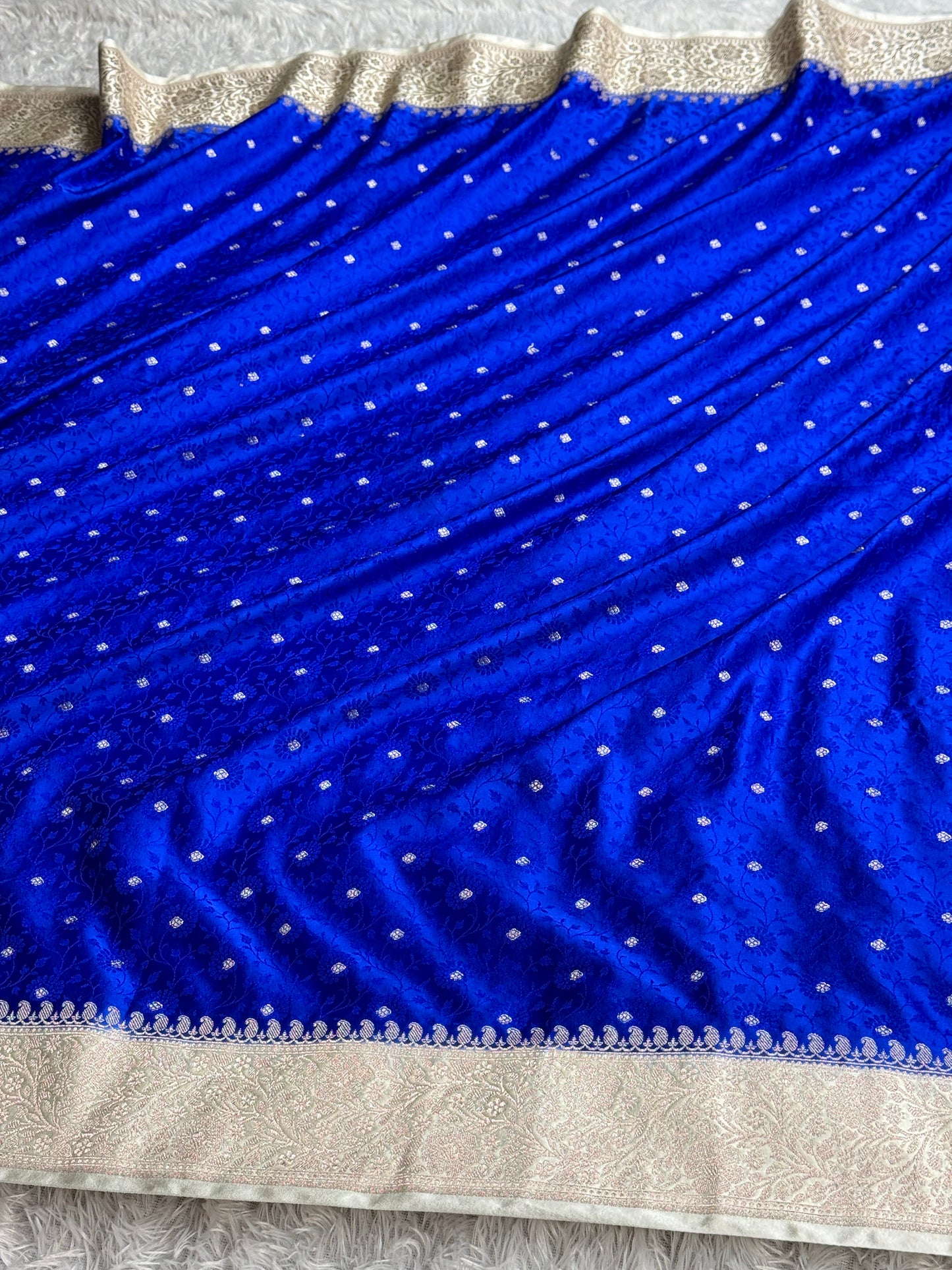 Royal blue with off white Banarasi tanchui Mashru katan silk saree MK248