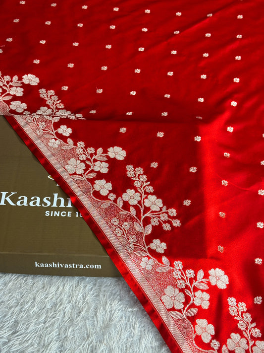 Chilli red colour premium Banarasi Mashru katan silk saree MK349