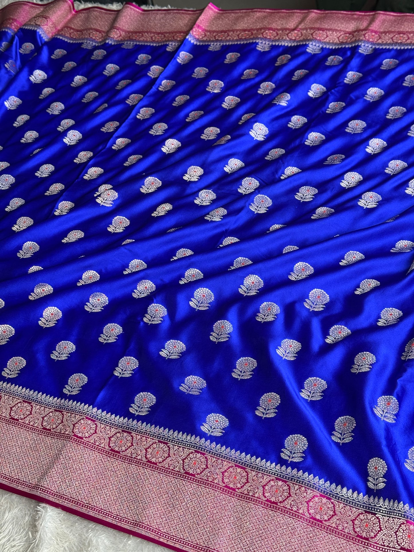 Royal blue with rani pink premium Banarasi Mashru katan silk saree MK282