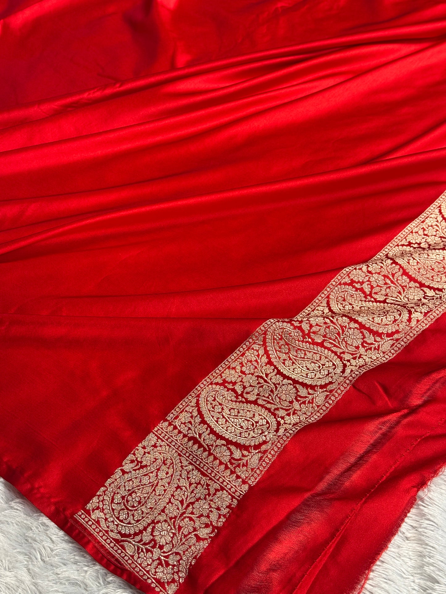 Red colour premium Banarasi Mashru katan silk saree MK309