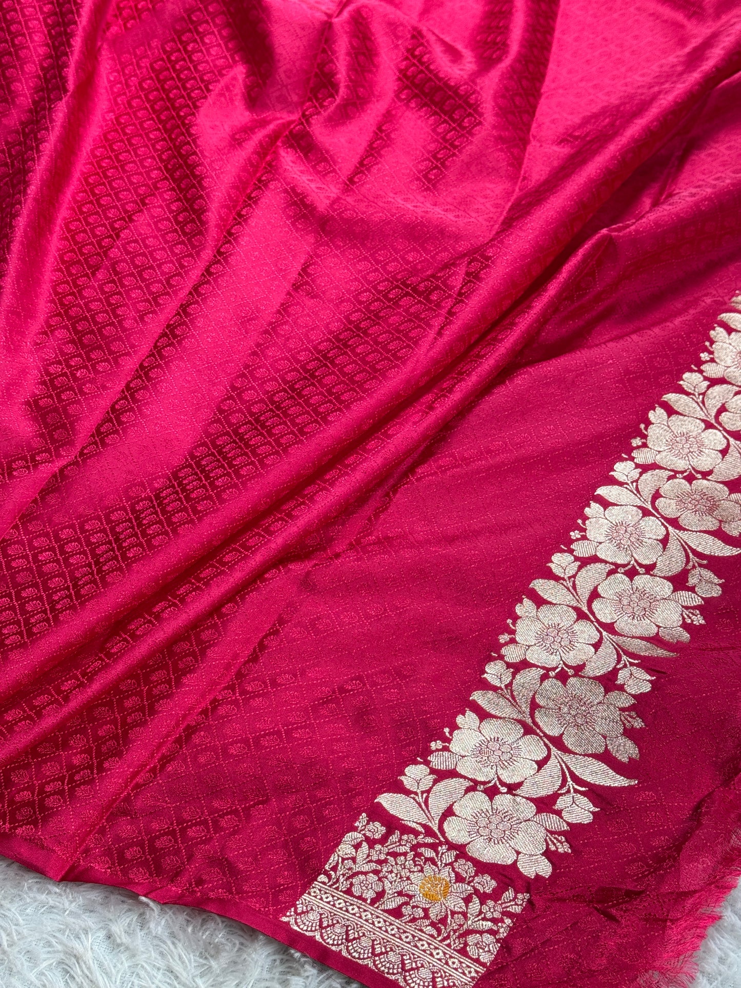 Hot pink colour premium Banarasi Mashru katan silk saree MK292